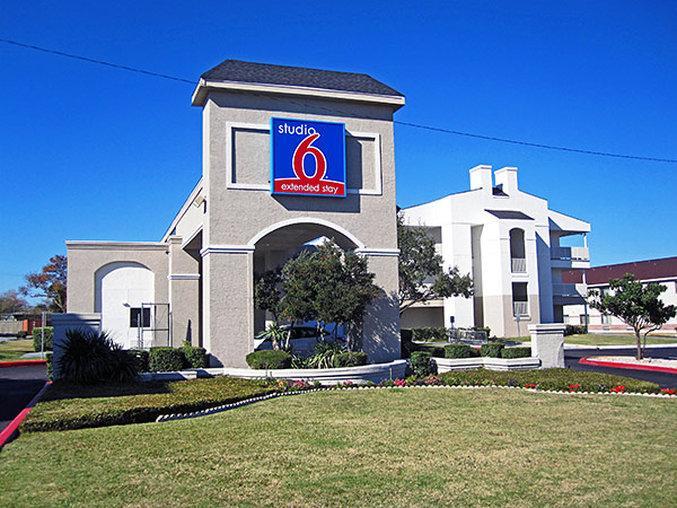 Studio 6-San Antonio, Tx - Airport Hotel Exterior photo